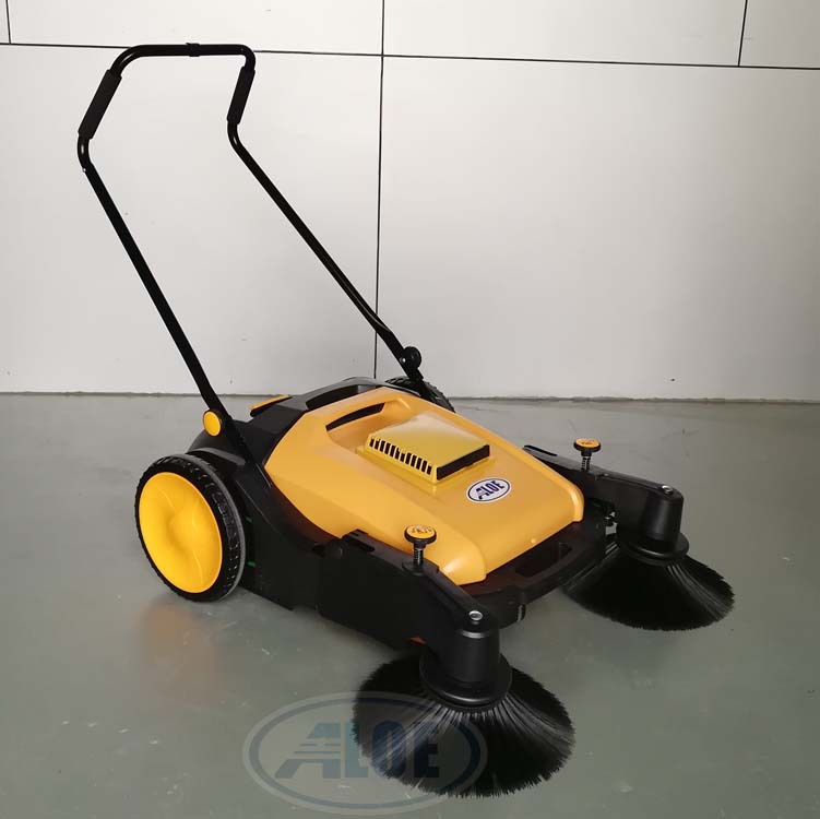 AL920無動力掃地機,品牌:艾隆aloe,容積40L,掃地寬度92cm,可批發.